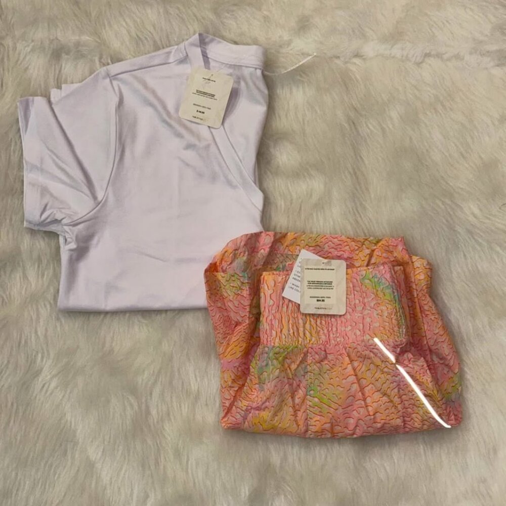 Fabletics NWT Women’s Blake V-Neck Tee & Ultra High-Waisted Shorts Set, Small